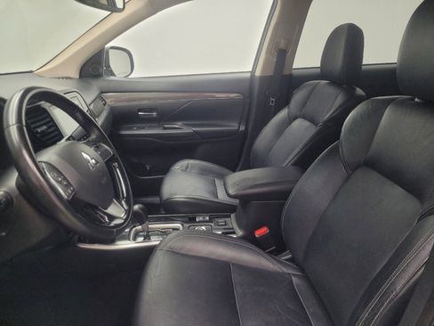 Used 2020 Mitsubishi Outlander SEL AWD/4WD image 17