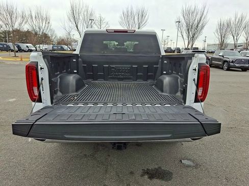 Used 2025 GMC Sierra 1500 SLT image 31