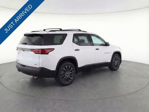 Used 2023 Chevrolet Traverse RS image 6