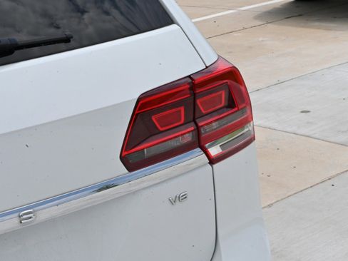 Used 2019 Volkswagen Atlas SE FWD image 36