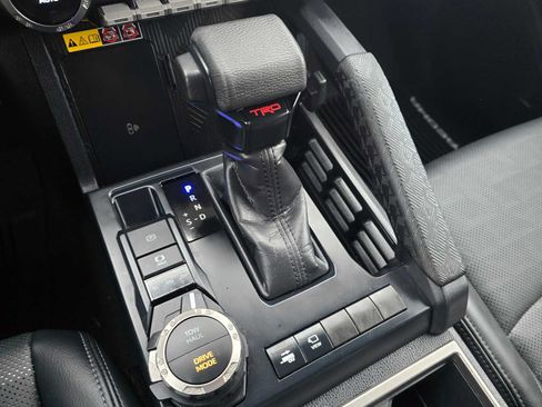 Used 2024 Toyota Tacoma TRD Sport w/ TRD Sport Premium Package image 28