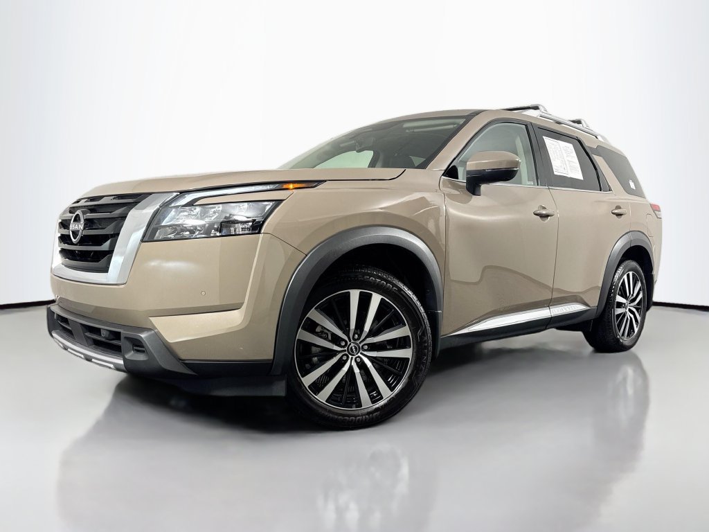 Used 2025 Nissan Pathfinder Platinum w/ Cargo Package AWD/4WD image 1