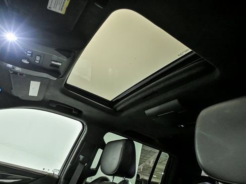 Used 2019 Cadillac Escalade ESV Platinum image 15