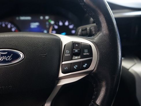 Used 2022 Ford Explorer XLT w/ Class IV Trailer Tow Package image 31