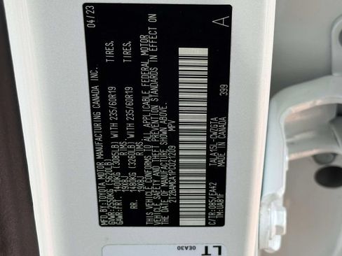 Used 2023 Lexus RX 350 Premium w/ Accessory Package AWD/4WD image 31