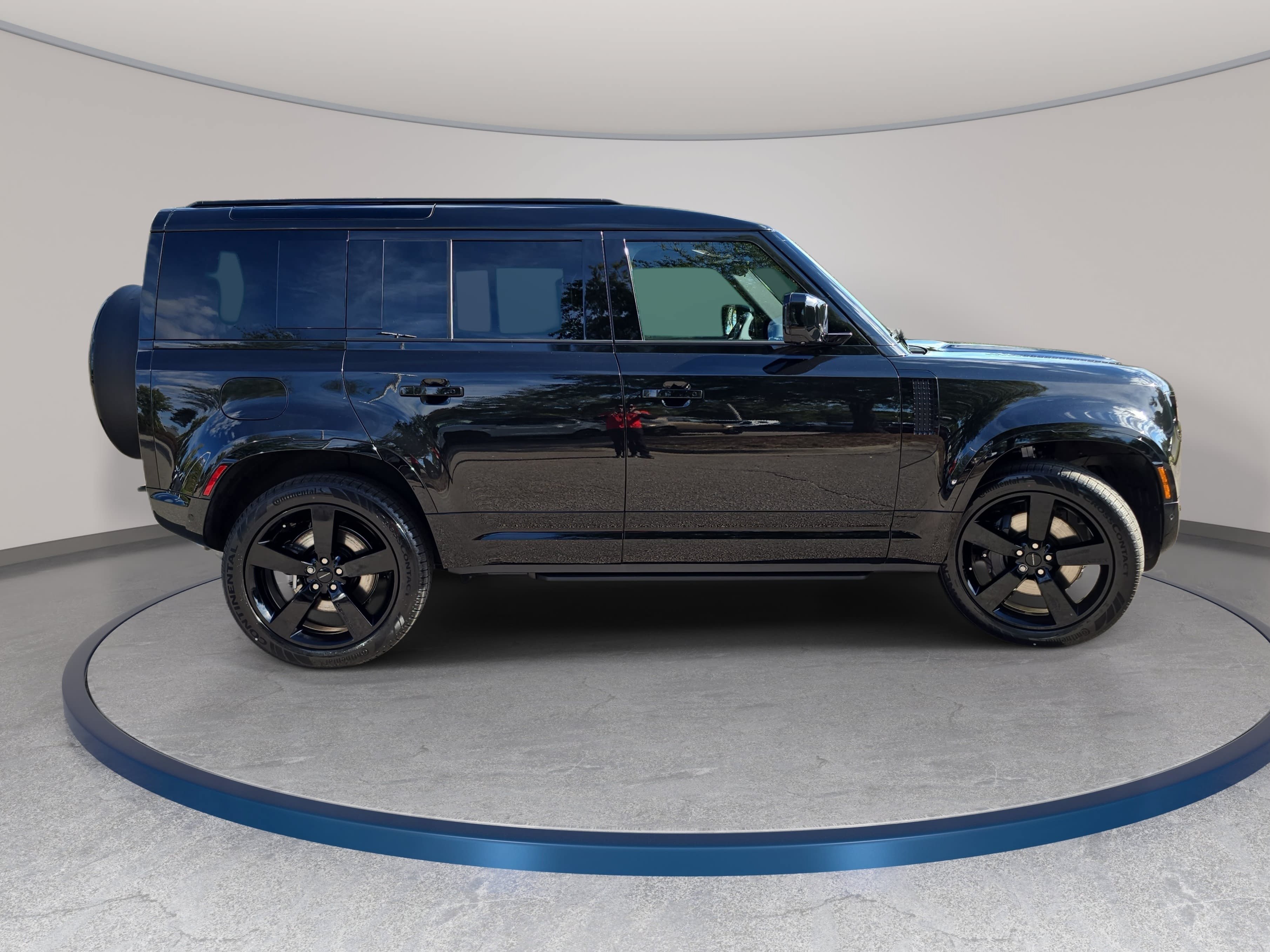 New 2026 Land Rover Defender 110 X-Dynamic SE AWD/4WD image 4