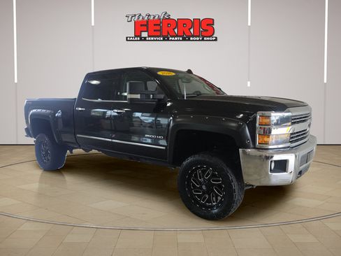 Used 2016 Chevrolet Silverado 2500 LTZ w/ Snow Plow Prep Package AWD/4WD image 7