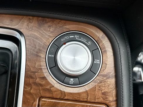 Used 2024 Nissan Armada SL AWD/4WD image 31