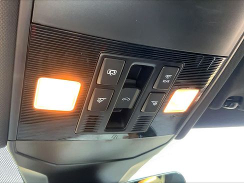 Used 2024 Volkswagen Jetta GLI Autobahn FWD image 33