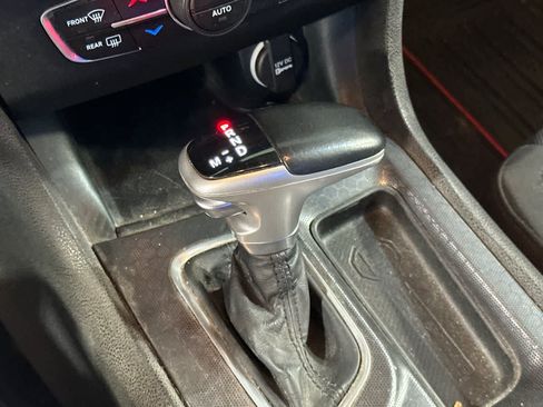 Used 2017 Dodge Charger SXT RWD image 21