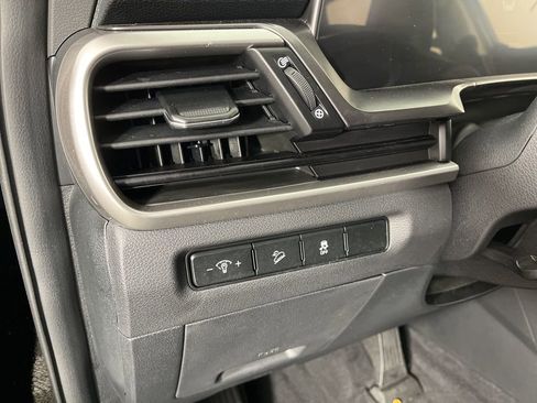 Used 2023 Kia Telluride S AWD/4WD image 26
