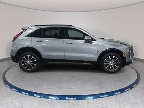 Used 2025 Cadillac XT4 Sport image 6