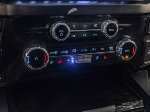 Used 2023 Ford F250 Lariat w/ Sport Appearance Package image 27