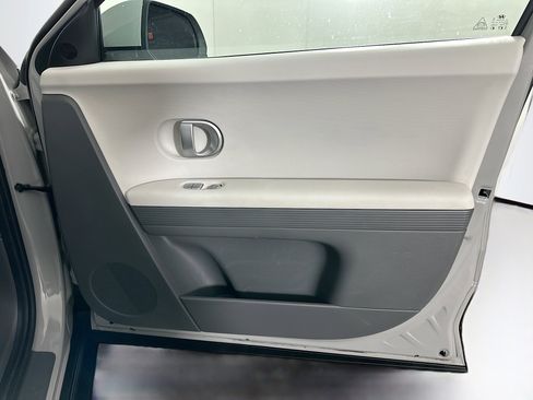Used 2024 Hyundai Ioniq 5 SEL RWD image 32