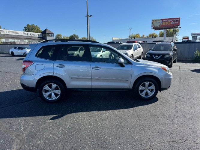 Used 2016 Subaru Forester 2.5i Limited AWD/4WD image 6