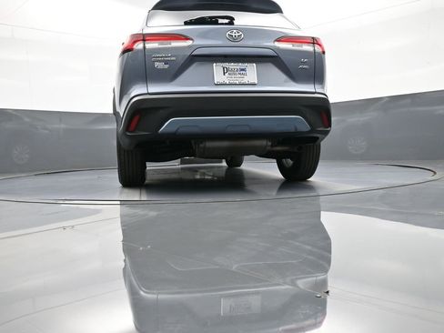 Certified 2022 Toyota Corolla Cross LE AWD/4WD image 30