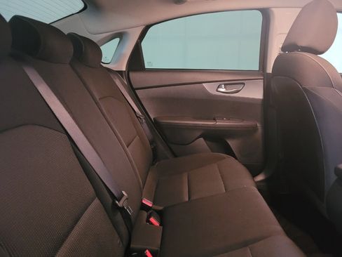 Used 2021 Kia Forte LXS FWD image 19