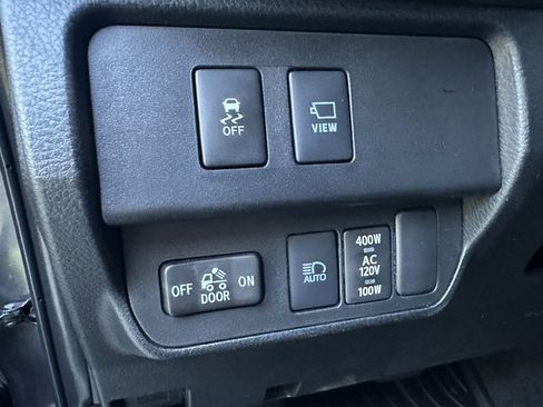 Used 2023 Toyota Tacoma Limited image 29