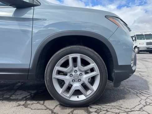 Used 2024 Honda Passport EX-L image 12