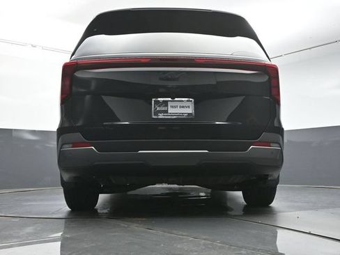 Used 2026 Kia Carnival SX w/ SX Dark Edition Package FWD image 36