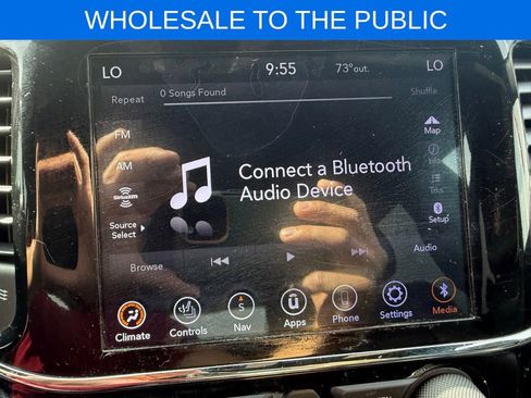 Used 2019 Jeep Grand Cherokee Altitude image 18