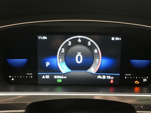 Used 2022 Volkswagen Tiguan SE image 5