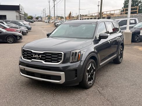 Certified 2024 Kia Telluride S w/ S Sunroof Package FWD image 1