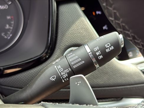 New 2026 Cadillac XT5 Sportv w/ LPO, Floor Liner Package image 20