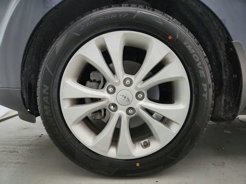 Used 2015 Kia Soul + FWD image 25
