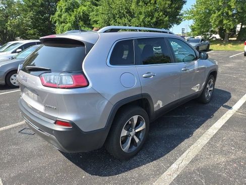 Used 2019 Jeep Cherokee Limited AWD/4WD image 4