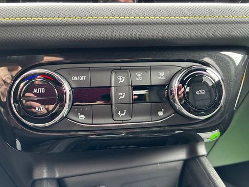 New 2026 Chevrolet TrailBlazer ACTIV w/ Convenience Package FWD image 17