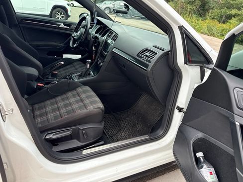 Used 2017 Volkswagen GTI S FWD image 10
