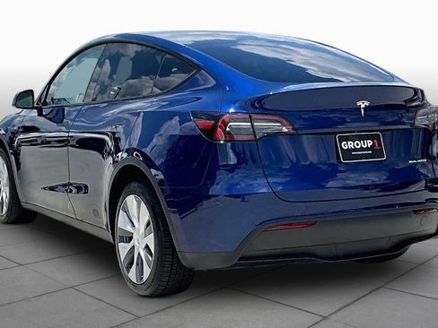 Used 2024 Tesla Model Y Long Range AWD/4WD image 10