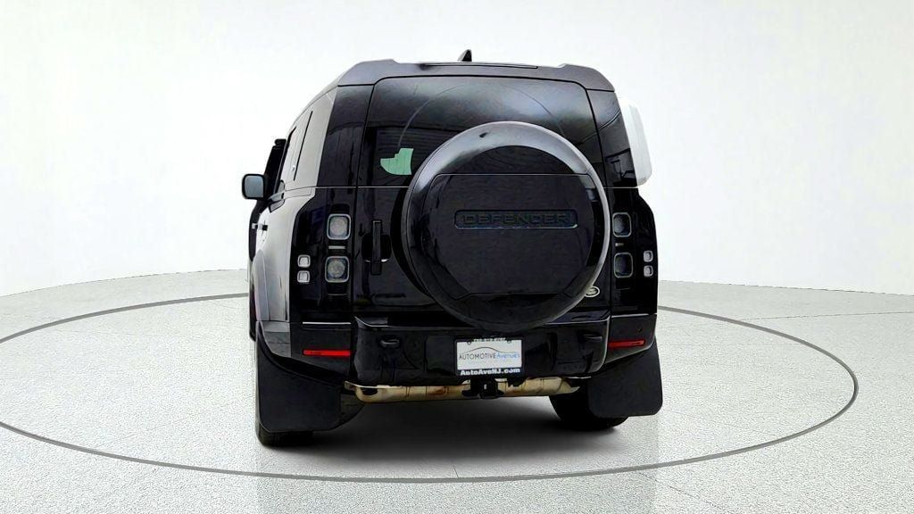 Used 2023 Land Rover Defender 110 X AWD/4WD image 6