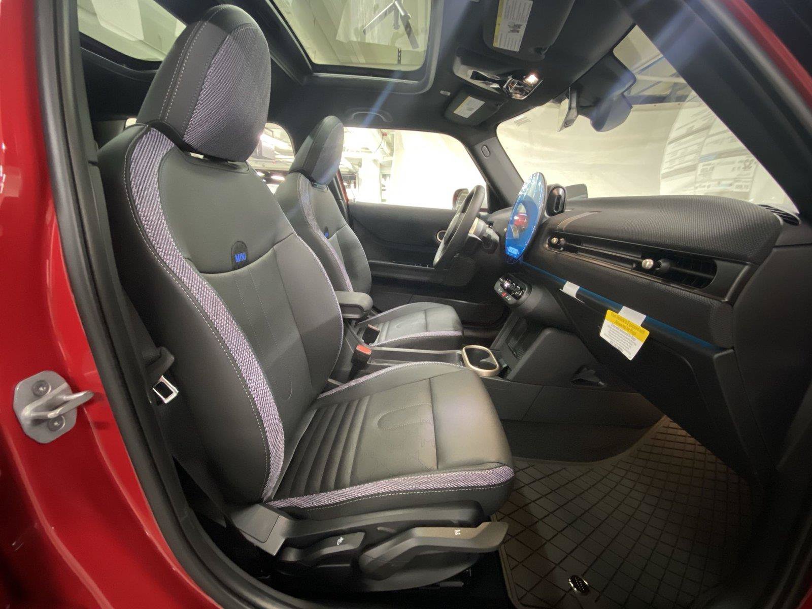 New 2026 MINI Cooper 4-Door Hardtop FWD image 30