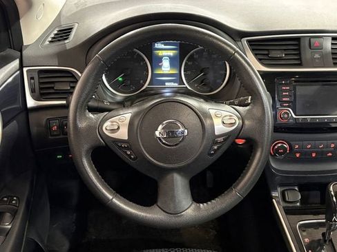 Used 2017 Nissan Sentra SR Turbo w/ SR Midnight Edition image 16