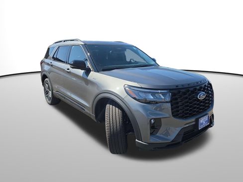 New 2026 Ford Explorer ST-Line image 8