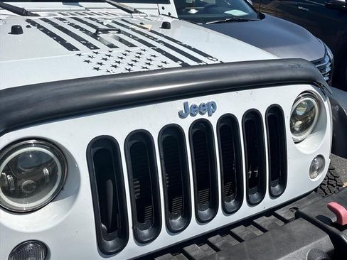 Used 2014 Jeep Wrangler Sport w/ Quick Order Package 24S AWD/4WD image 5