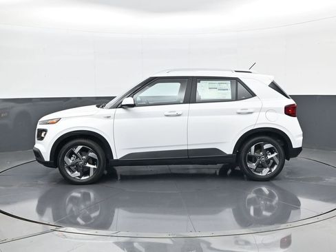 New 2026 Hyundai Venue SEL FWD image 8
