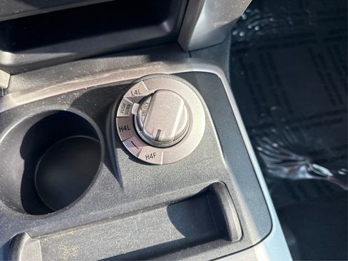 Used 2020 Toyota 4Runner Limited AWD/4WD image 33