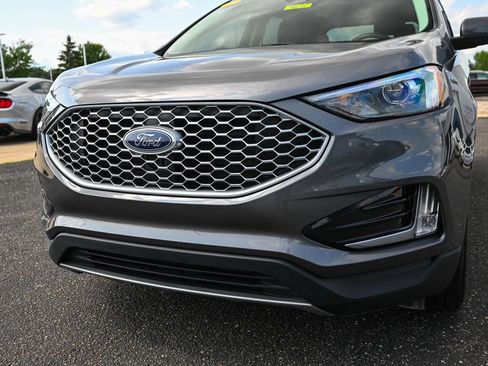 Used 2024 Ford Edge SEL w/ Convenience Package AWD/4WD image 11