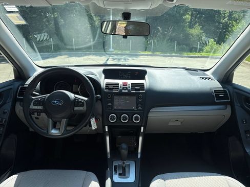 Used 2017 Subaru Forester 2.5i AWD/4WD image 16