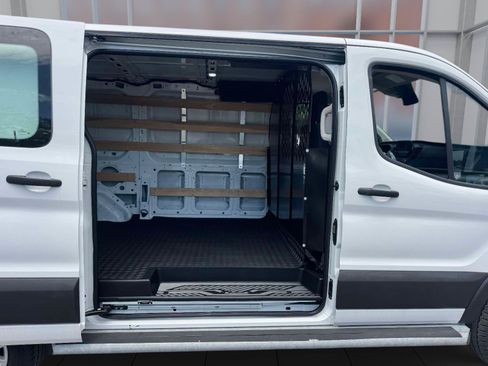 Used 2025 Ford Transit 250 Low Roof w/ Exterior Upgrade Package RWD image 15
