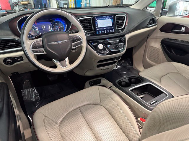 Used 2020 Chrysler Pacifica Limited FWD image 7