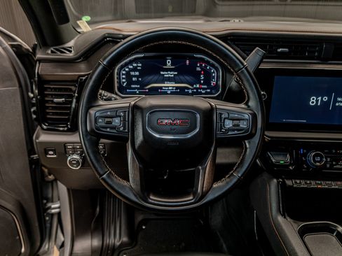 Used 2026 GMC Sierra 3500 AT4 w/ AT4 Premium Plus Package AWD/4WD image 17