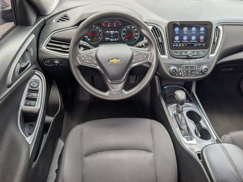 Used 2024 Chevrolet Malibu LT FWD image 17