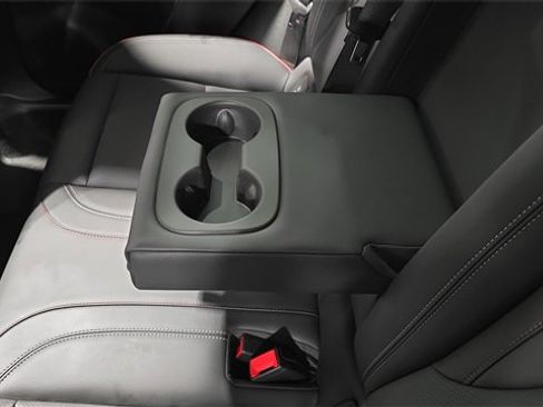 Used 2023 Buick Envision Essence w/ Sport Touring Package image 16