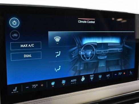 New 2026 Lincoln Corsair Reserve image 26
