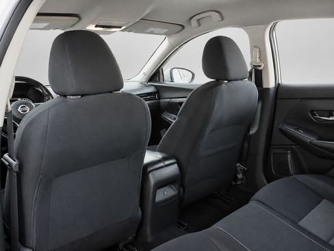 Used 2020 Nissan Sentra SV FWD image 18