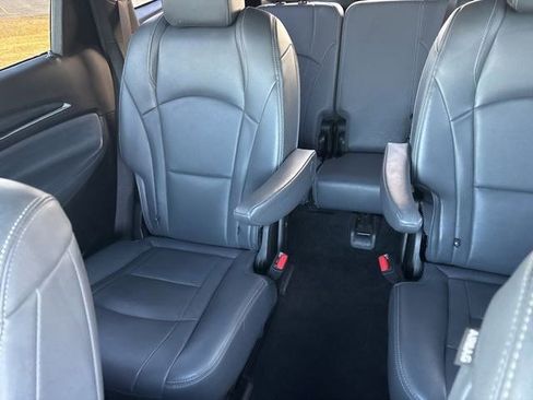 Used 2024 Buick Enclave Premium image 29